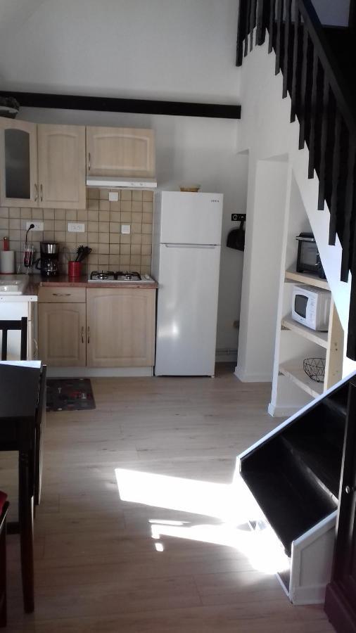 Appartement "Mathieu" Pesmes Exterior photo